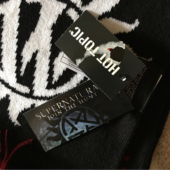 Hot Topic - Supernatural Winchester Brothers Fair Isle Knit Scarf (OS) NWT - Picture 5 of 10